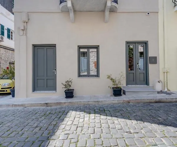 Гостевой дом Times Elegant Эрмуполис