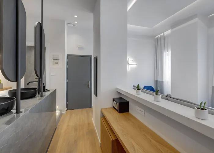 Times Elegant 4* Эрмуполис