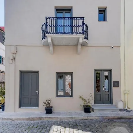 Konukevi Times Elegant Ermoupoli