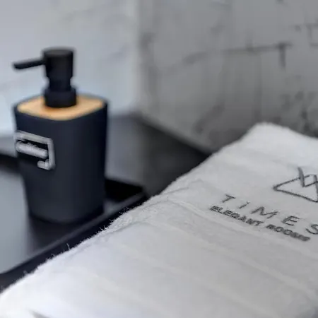 Konukevi Times Elegant Ermoupoli