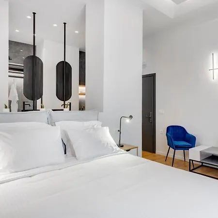 Konukevi Times Elegant