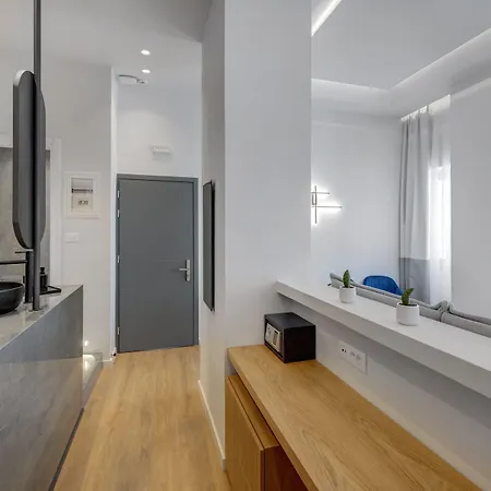 Times Elegant 4* Ermoupoli