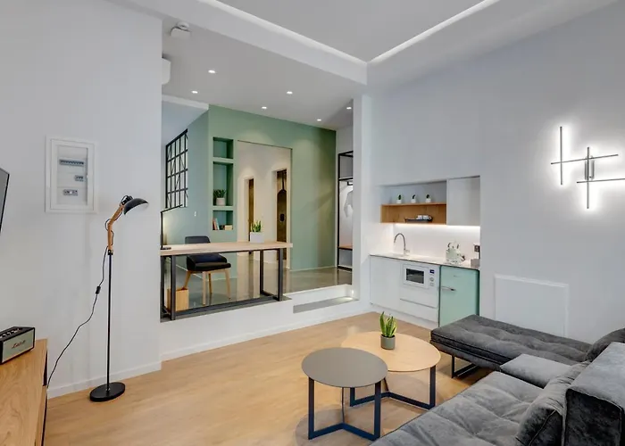 Times Elegant Konukevi Ermoupoli