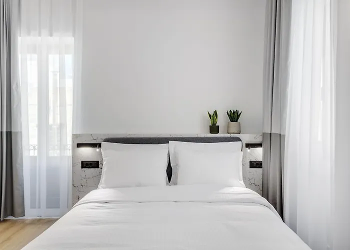 Times Elegant Pensjonat Ermupoli